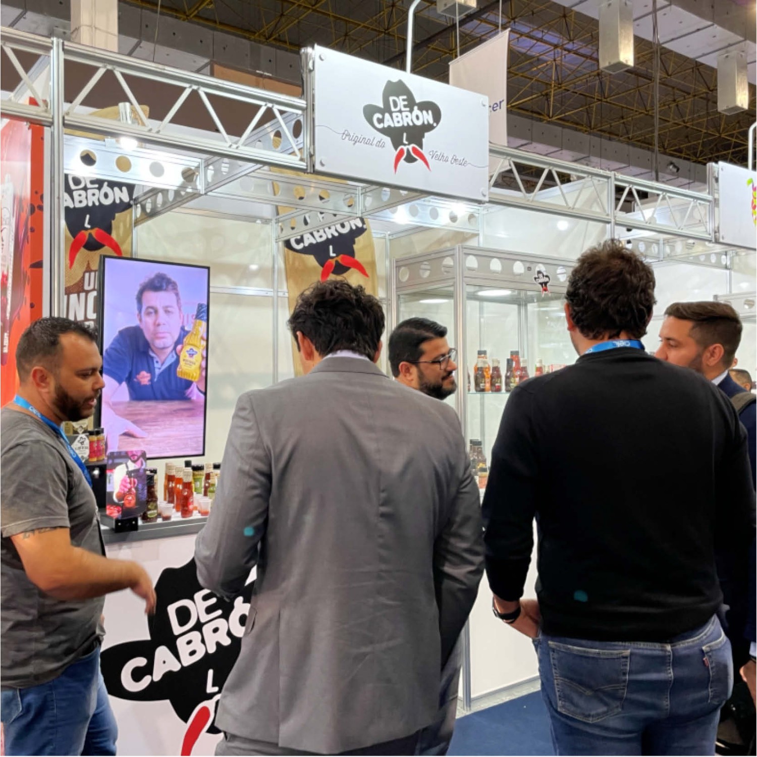 Decabrón - Alice Wonders na APAS Show 2022