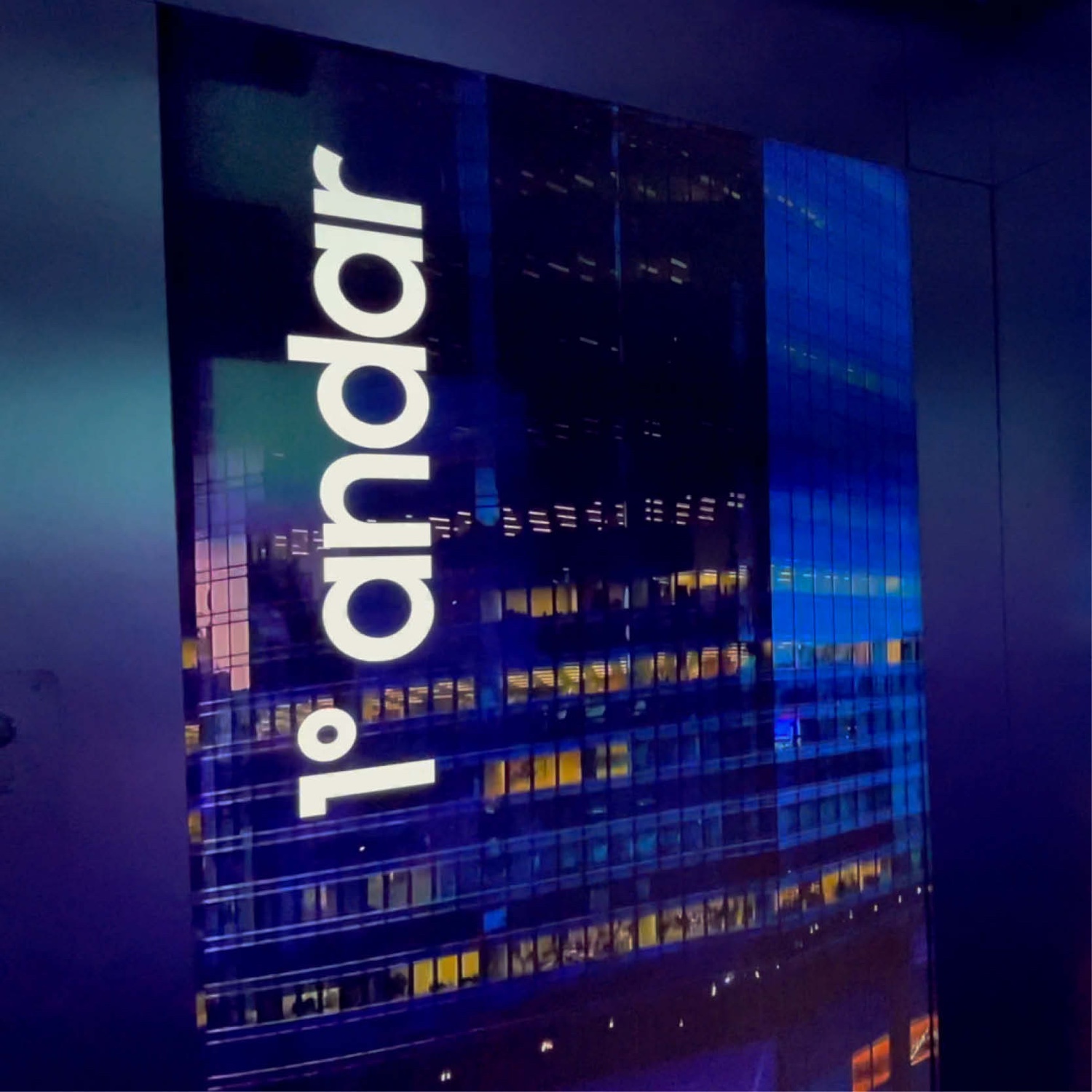 Samsung - Elevador Imersivo Galaxy